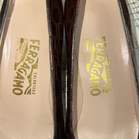 Salvatore Ferragamo Brown Croc Embossed Leather Heels - Picture 5 of 7